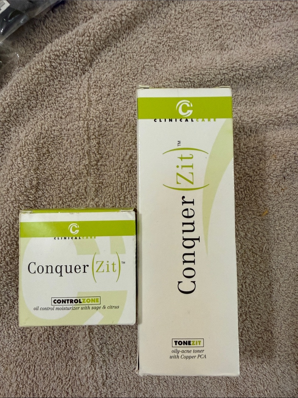 Acne Care Duo - White & Light Green
